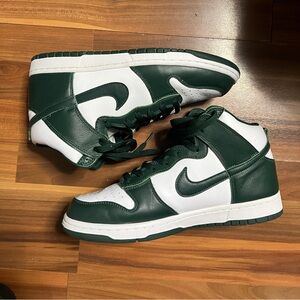 Dunk High Michigan State Size 11